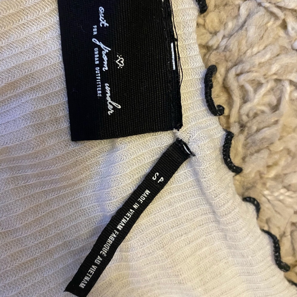 UO Rouched top - Picture 4 of 4